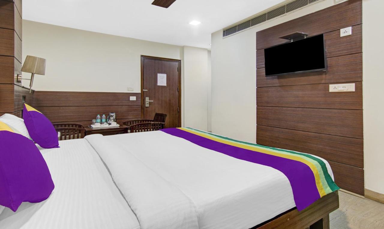 Treebo Trend Elite Hotel New Delhi Exterior foto
