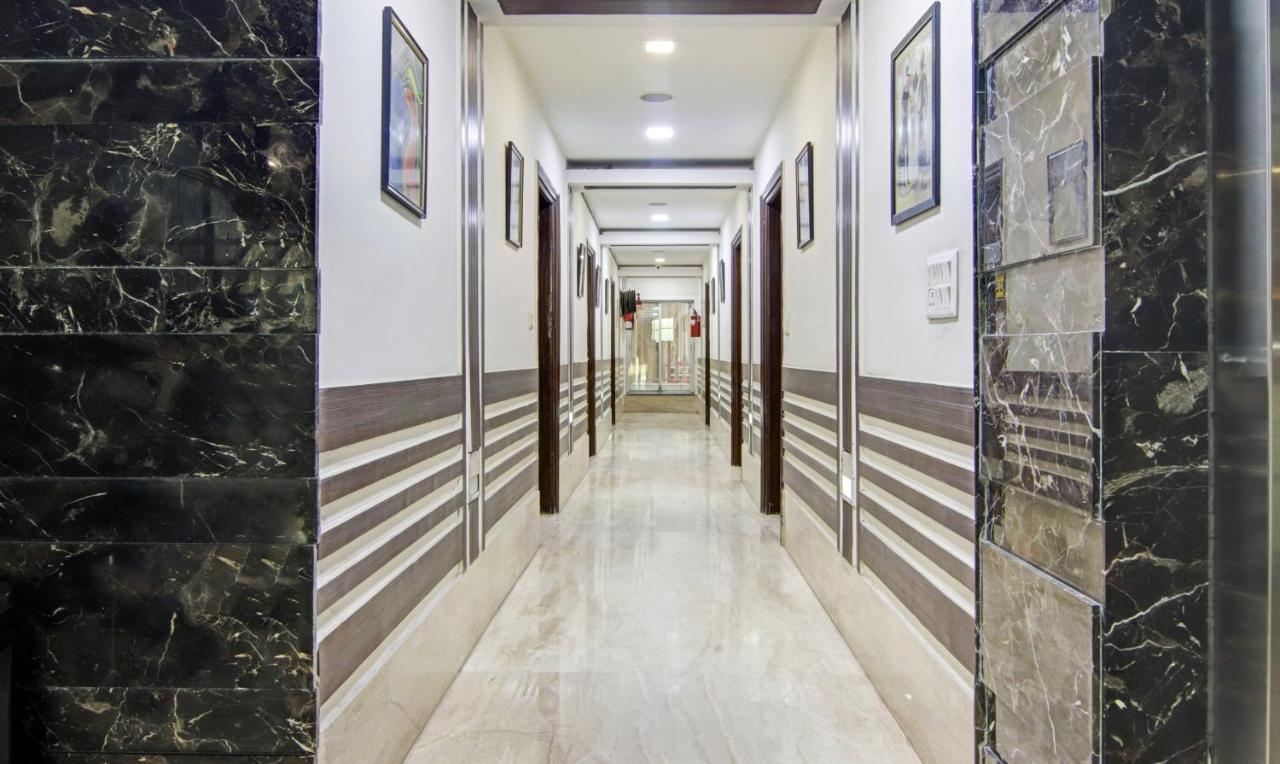 Treebo Trend Elite Hotel New Delhi Exterior foto