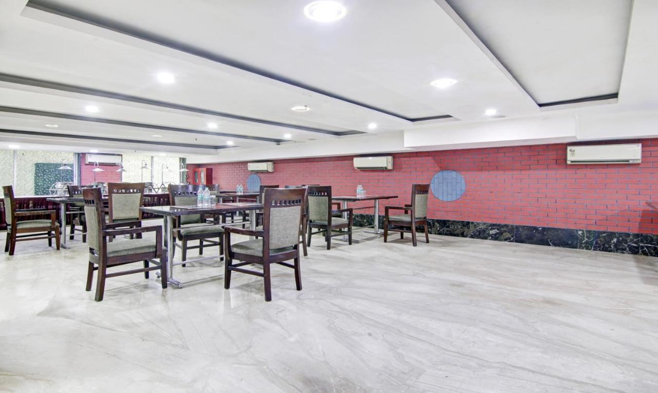 Treebo Trend Elite Hotel New Delhi Exterior foto